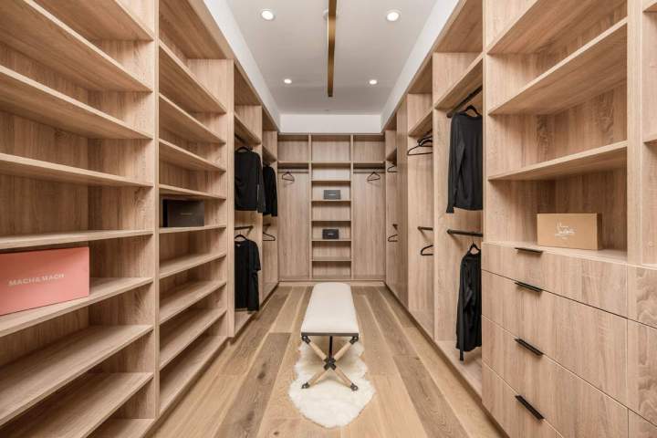 Entreprise de menuiserie, Santa-Lucia-di-Moriani