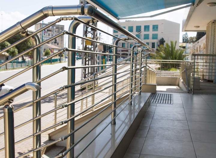 Installation garde-corps Borgo